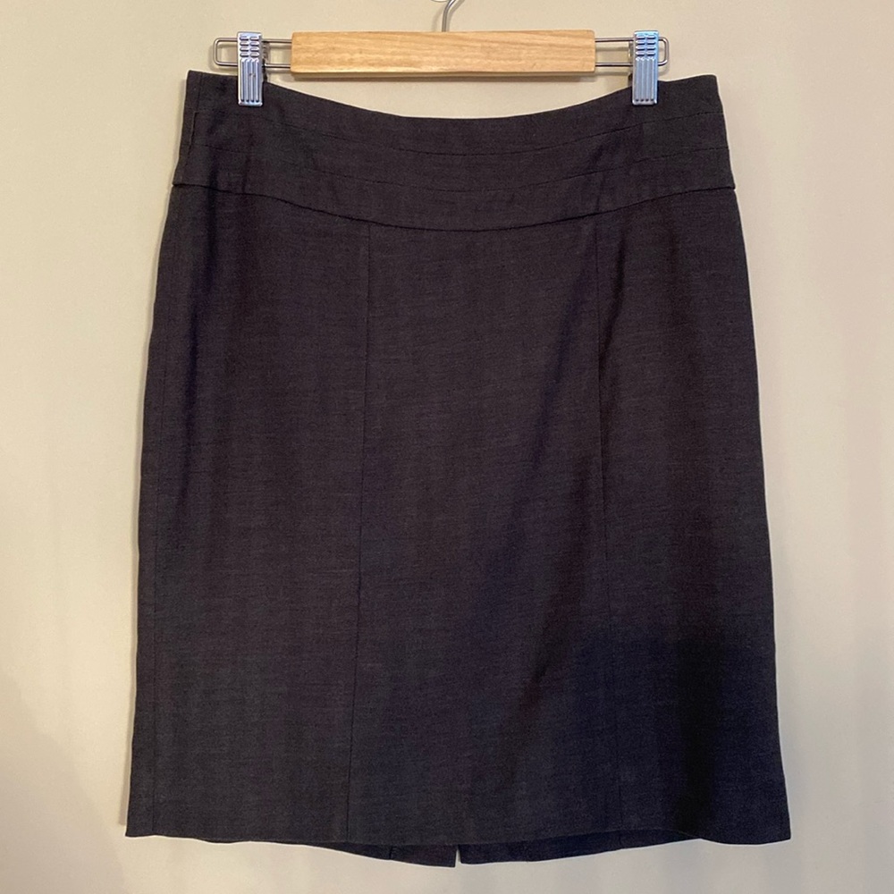 RW&CO Grey Skirt, Size 6